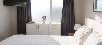 Stylish Tawa Retreat