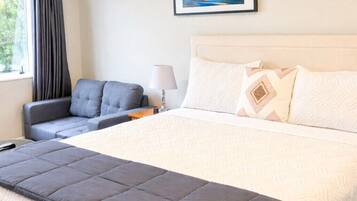 2 bedrooms, iron/ironing board, WiFi, bed sheets