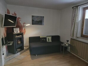 Fernseher, Stereoanlage