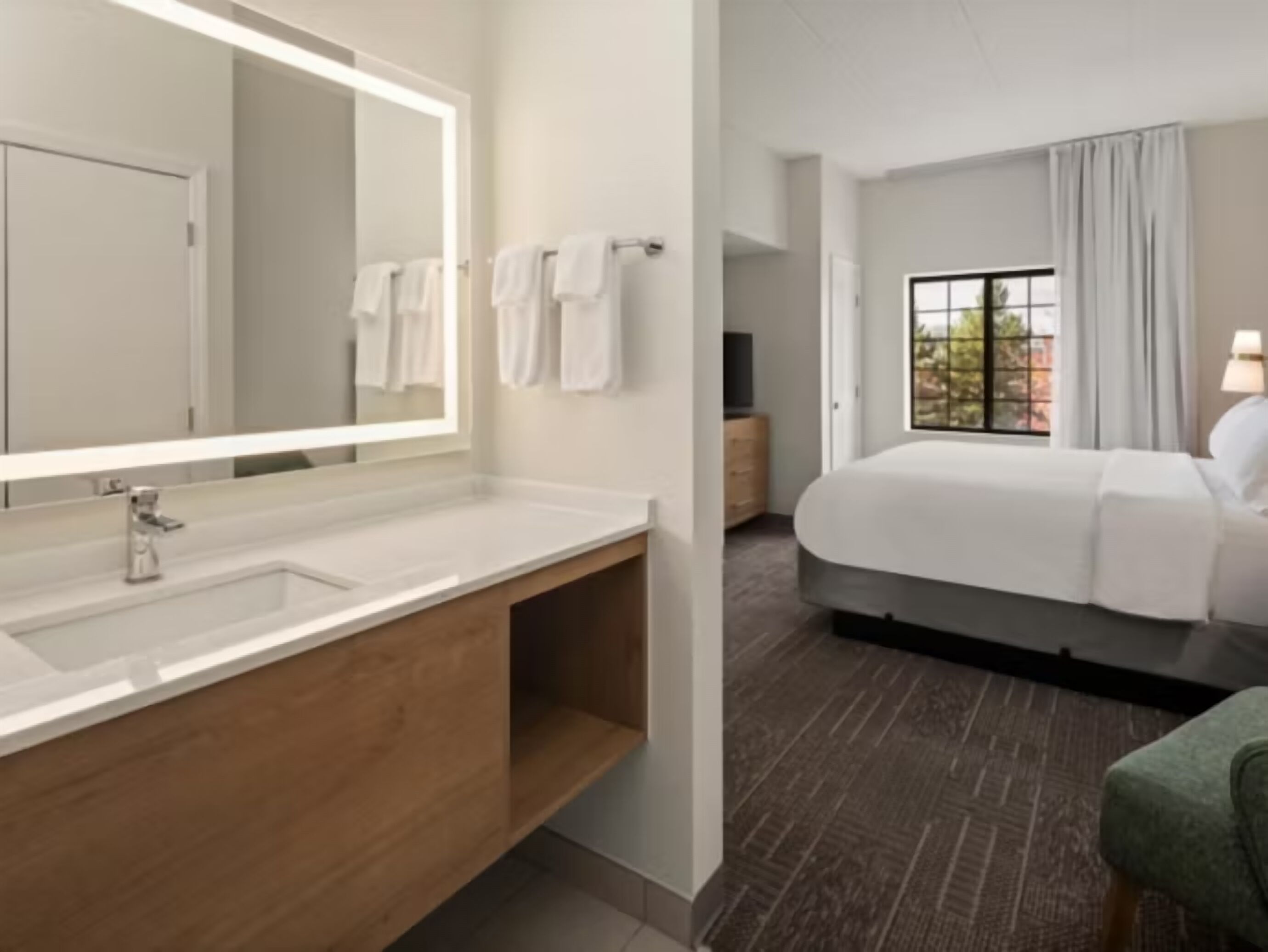 Wifi gratis y ropa de cama 