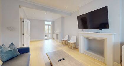 Spacious 3-Bed Home with Garden Near West Ealing Station