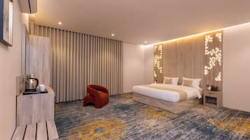 In-room safe, blackout drapes, free WiFi