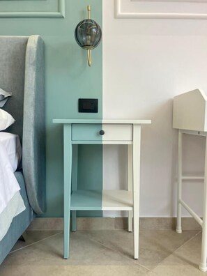 Deluxe Triple Room, City View | Interior - Palermo City Garden Lux Suites (Palermo)