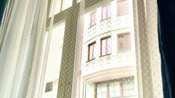 Appartement Deluxe, non-fumeur, vue ville | Vue de la chambre