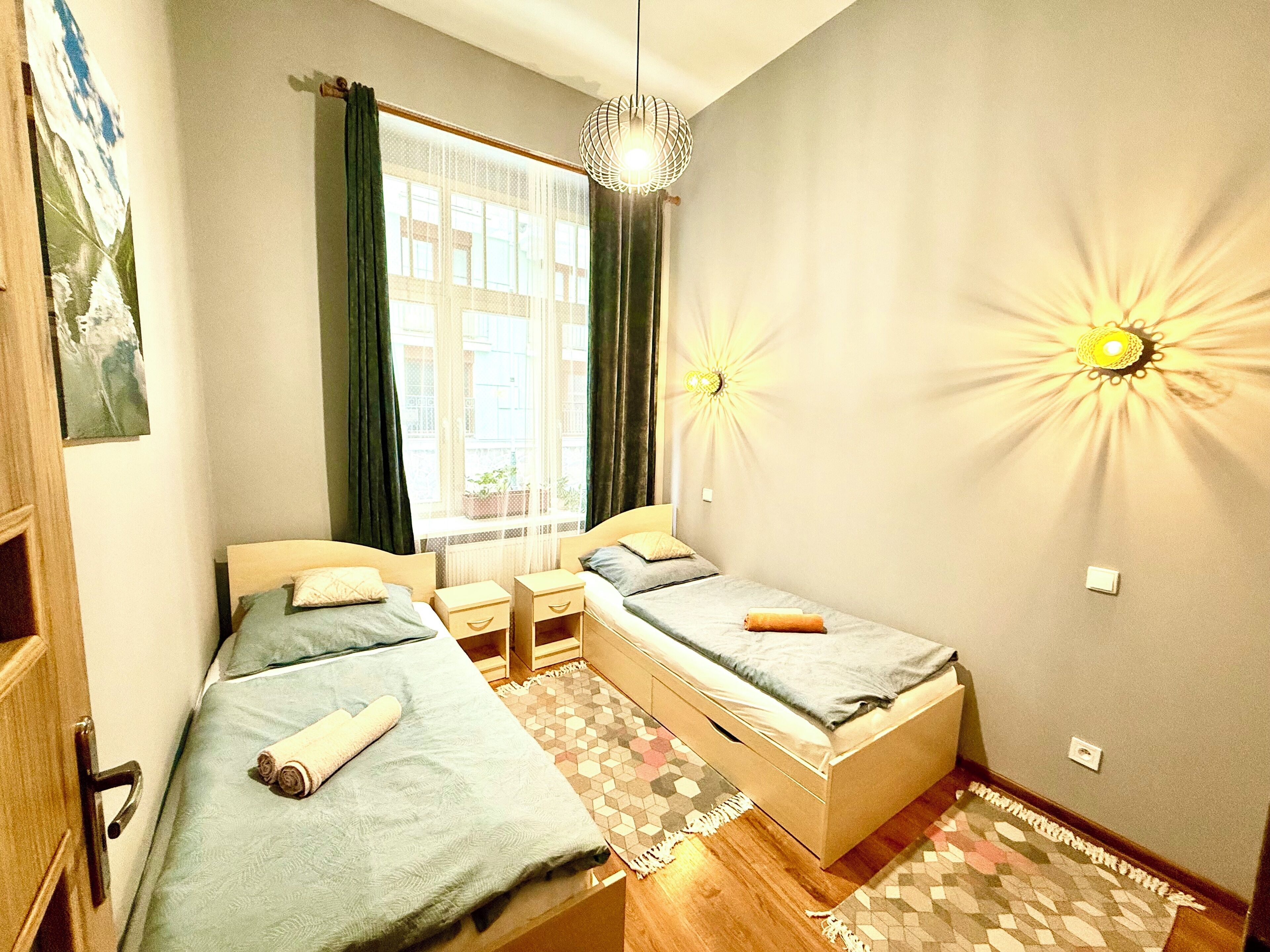 Espace de travail pour ordinateur portable, chambres insonorisées