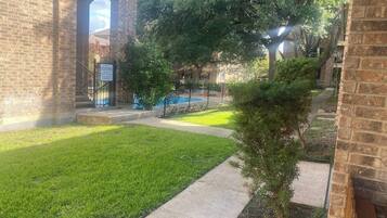 Condo, 1 Bedroom, Accessible, Balcony | Property grounds