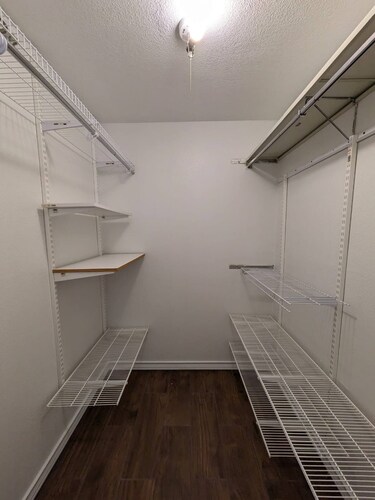 1 Bedroom and 1 Bathroom Remodeled Apartment in the Médical Center