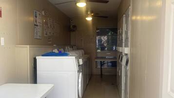 Condo, 2 Bedrooms, Accessible, Smoking | Interior