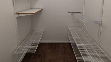 Condo, 2 Bedrooms, Accessible, Smoking | Interior