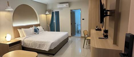 客房內保險箱、遮光布/窗簾、免費無線上網