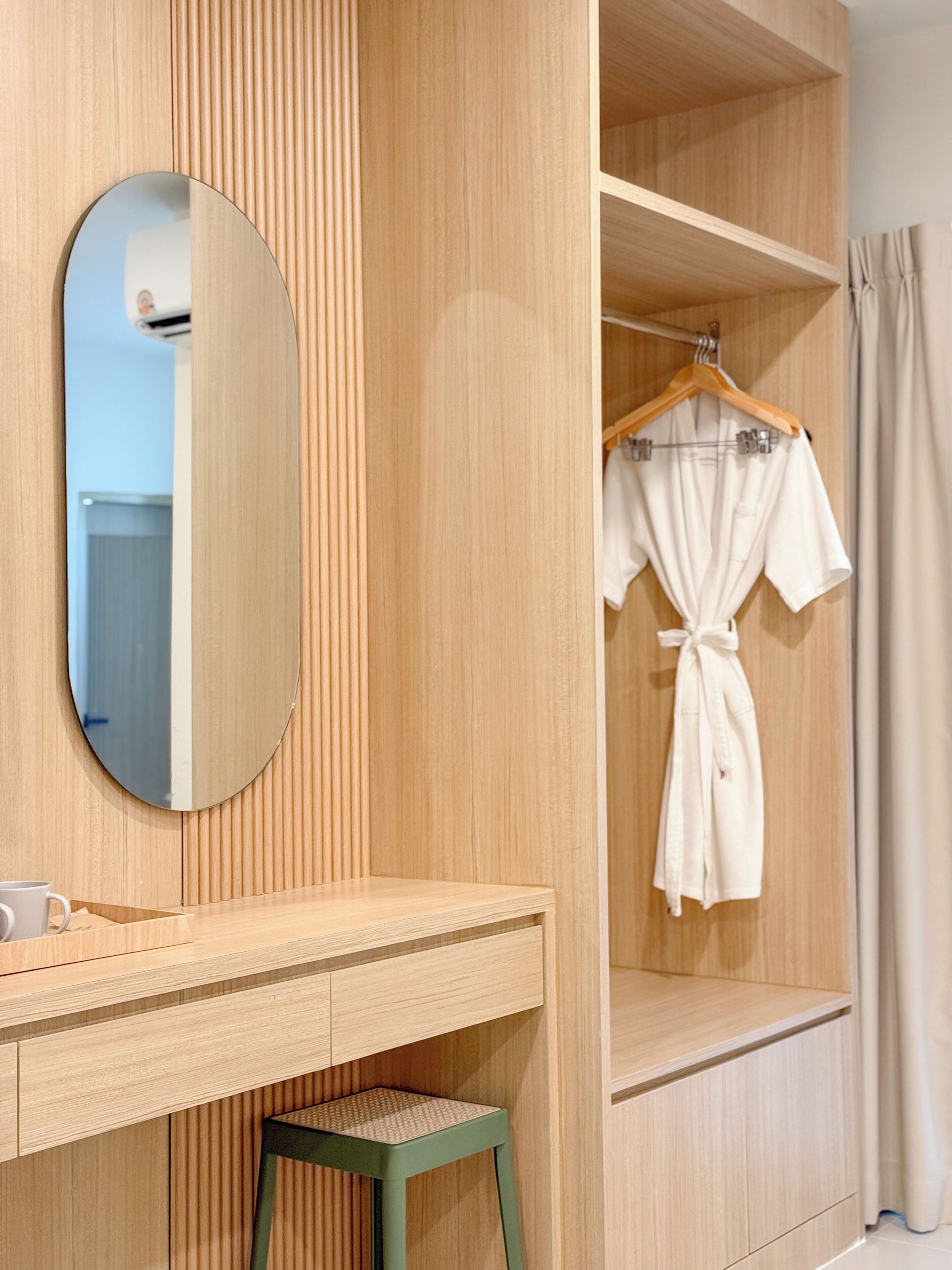 Estudi en suite familiar | Caixa forta a l'habitació, cortines opaques i wifi gratuïta 