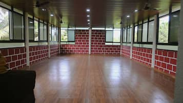 Felles sovesal – classic, hageutsikt | Innvendig