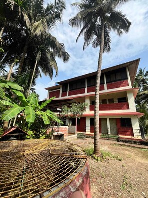 Chambre Simple, vue jardin | Extérieur