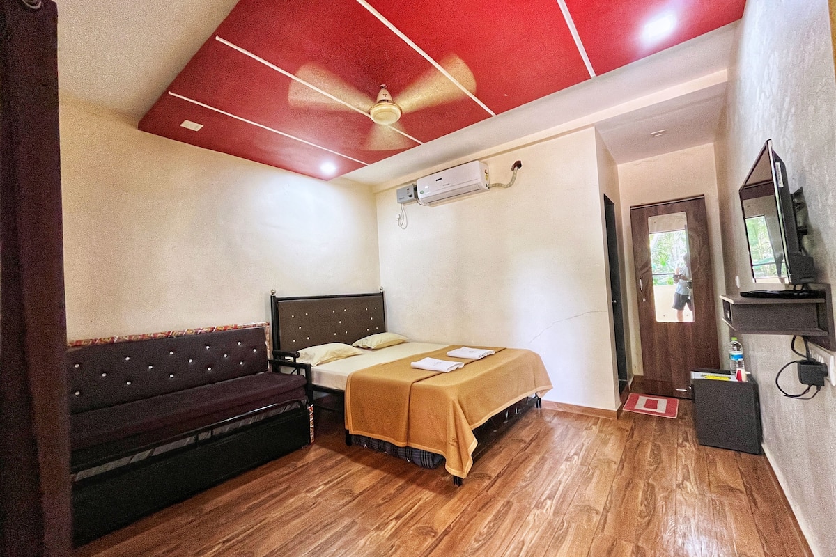 Deluxe Single Room