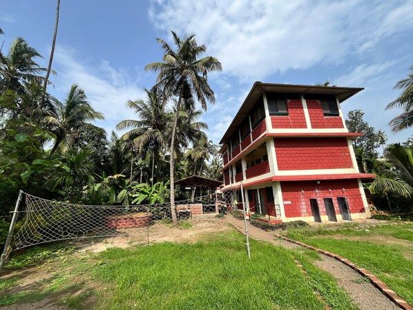 Exterior - Coral Beach Resort (Diveagar)