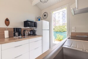Private kitchen - Renovated Single-Storey House – La Cotinière, Île d’Oléron (Saint-Pierre-d'Oléron)
