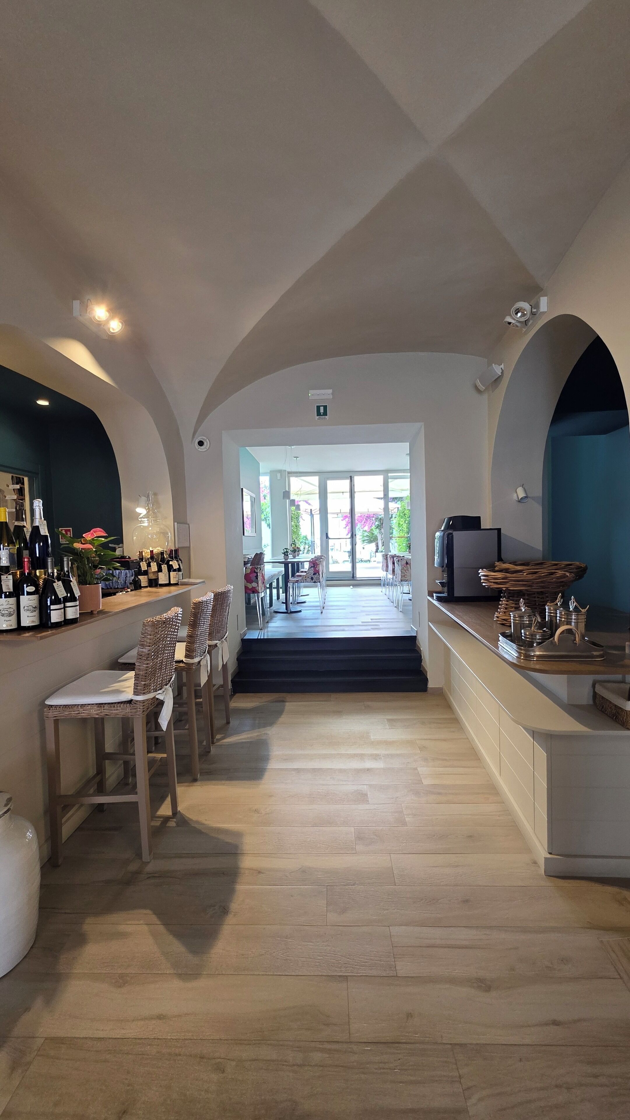 تفاصيل الفندق من الداخل