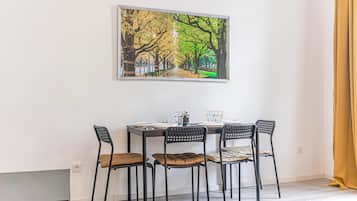 Basic-Apartment | Esszimmer