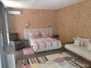 Double Room, Balcony, River View | In-room safe, free WiFi - La Perle Ourika Guesthouse (Sti Fadma)