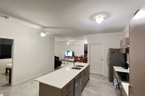 2 House Together 7 BR Ideal for Large Families