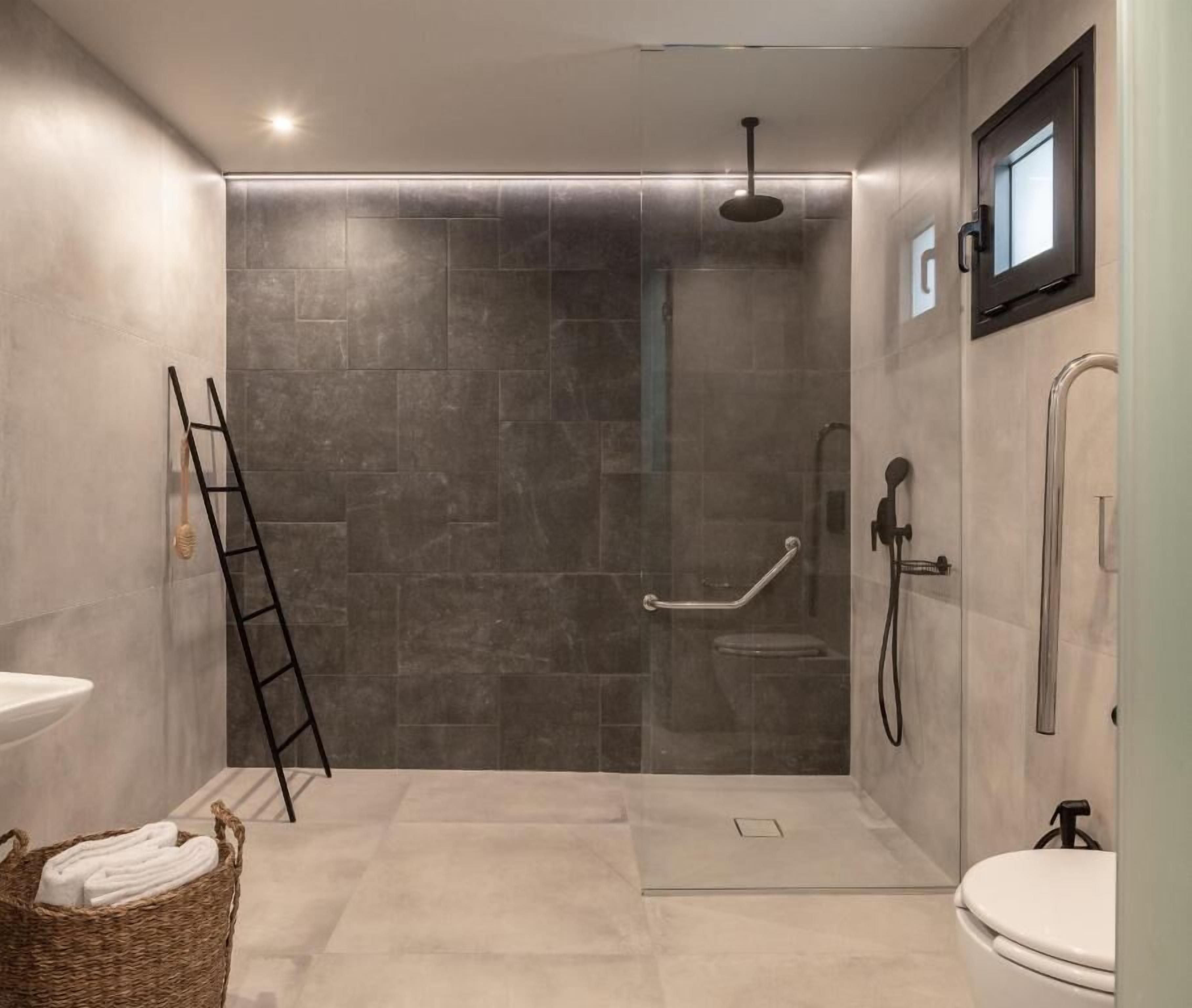 Shower, free toiletries, hair dryer, bathrobes