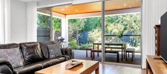 Filmer Art Gallery | 3BR, Kayaks, BBQ, Study, Wi-Fi