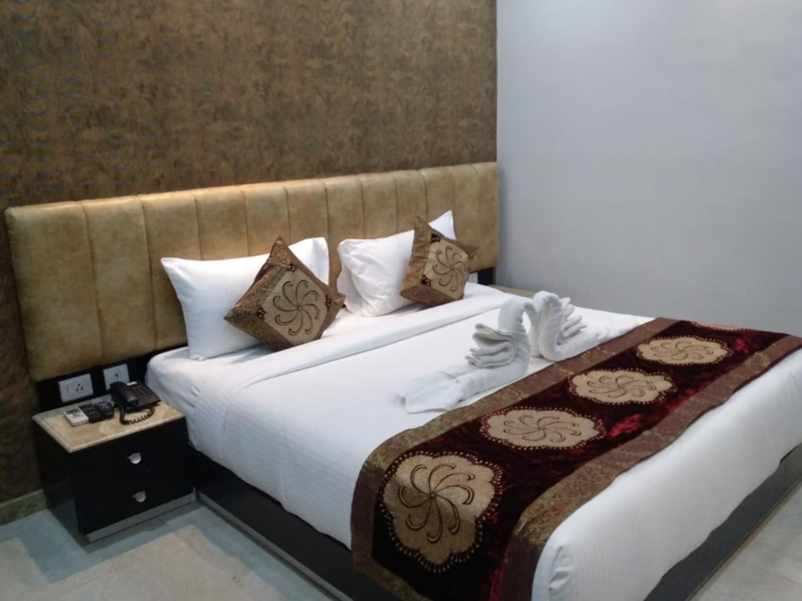 Executive Double Room, City View | Desk, free WiFi