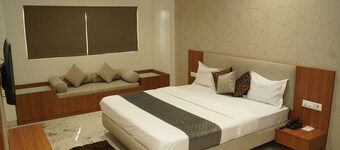 Hotel Bajaj Residency
