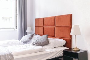 Basic Apartment - Affordable 1BR Near U6 Schoepfwerk (Vienna)