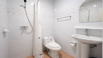 Toallas, jabón, papel de baño