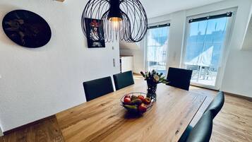 Appart'hĂŽtel Confort, balcon, vue ville | Restauration