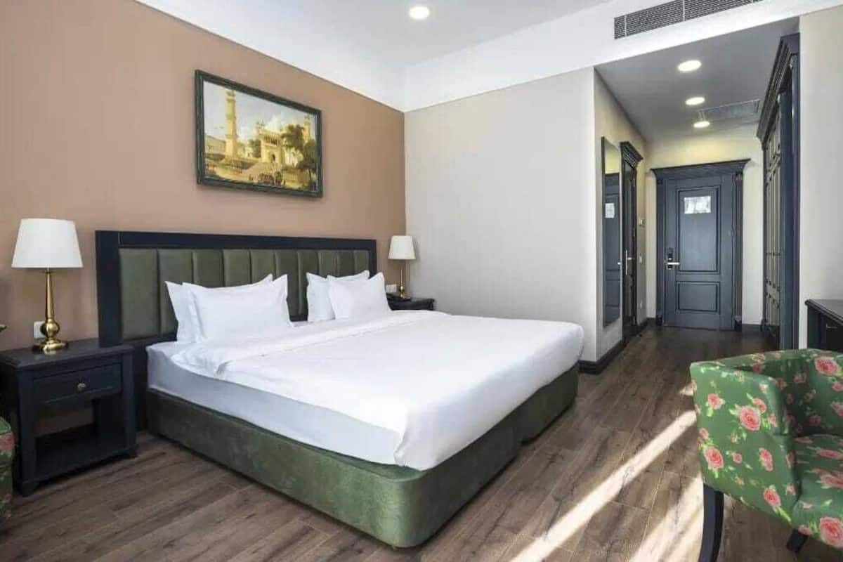 Double Room, Lake View | In-room safe, soundproofing, travel crib, free WiFi