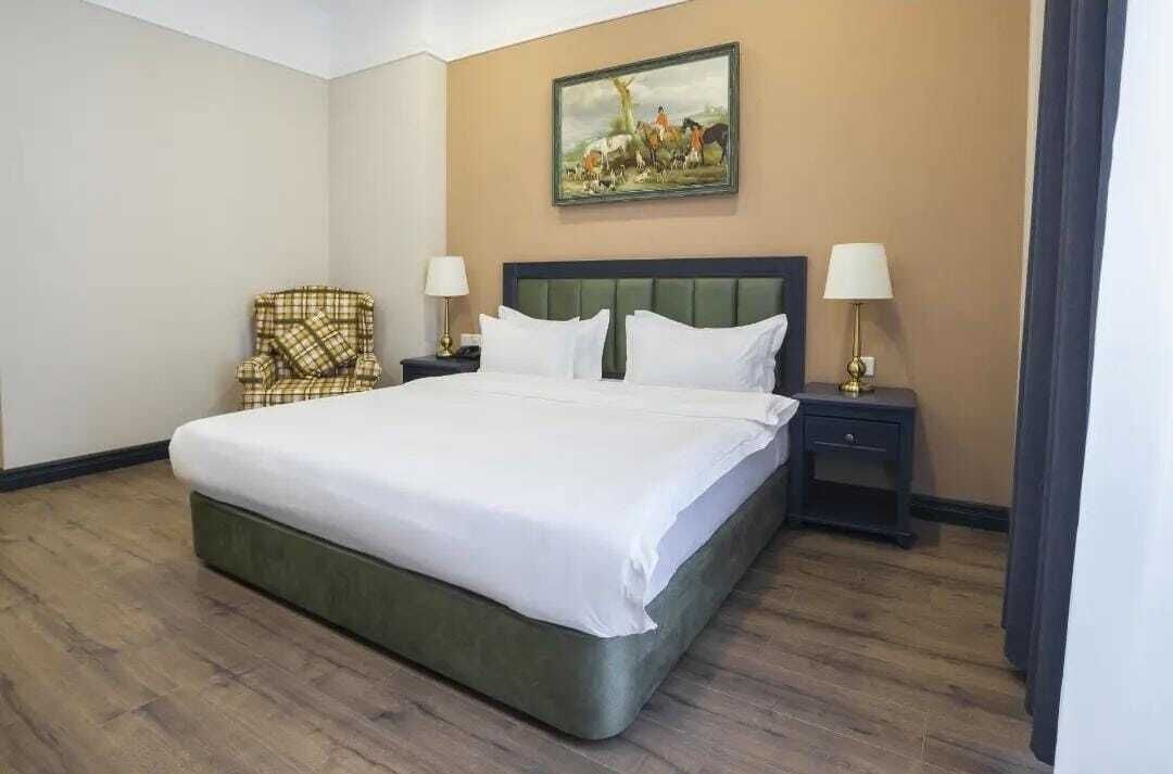 Double Room, Mountain View | In-room safe, soundproofing, travel crib, free WiFi