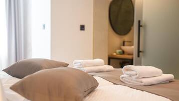 Deluxe Double Room, Sea View | Spa