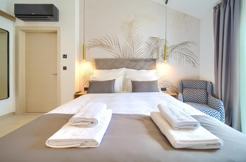 Superior Double Room, Balcony, Sea View | In-room safe, free WiFi