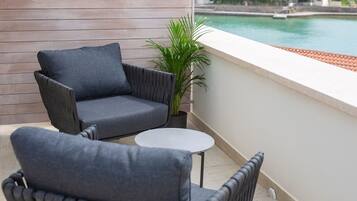 Superior Double Room, Balcony, Sea View | Property grounds