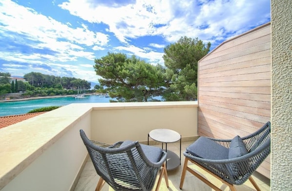 Superior Double Room, Balcony, Sea View | Property grounds