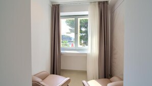 Unclassified image, 5 of 78, button - Portella Inn (Krk)