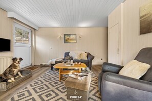 TV, stereo - Holiday home Ruhe in Sankt Peter-Ording – a comfortable retreat near the sandy b (Sankt Peter-Ording)