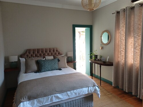 7the Heaven Guest unit
Perfect over night stay in the winelands of paarl.