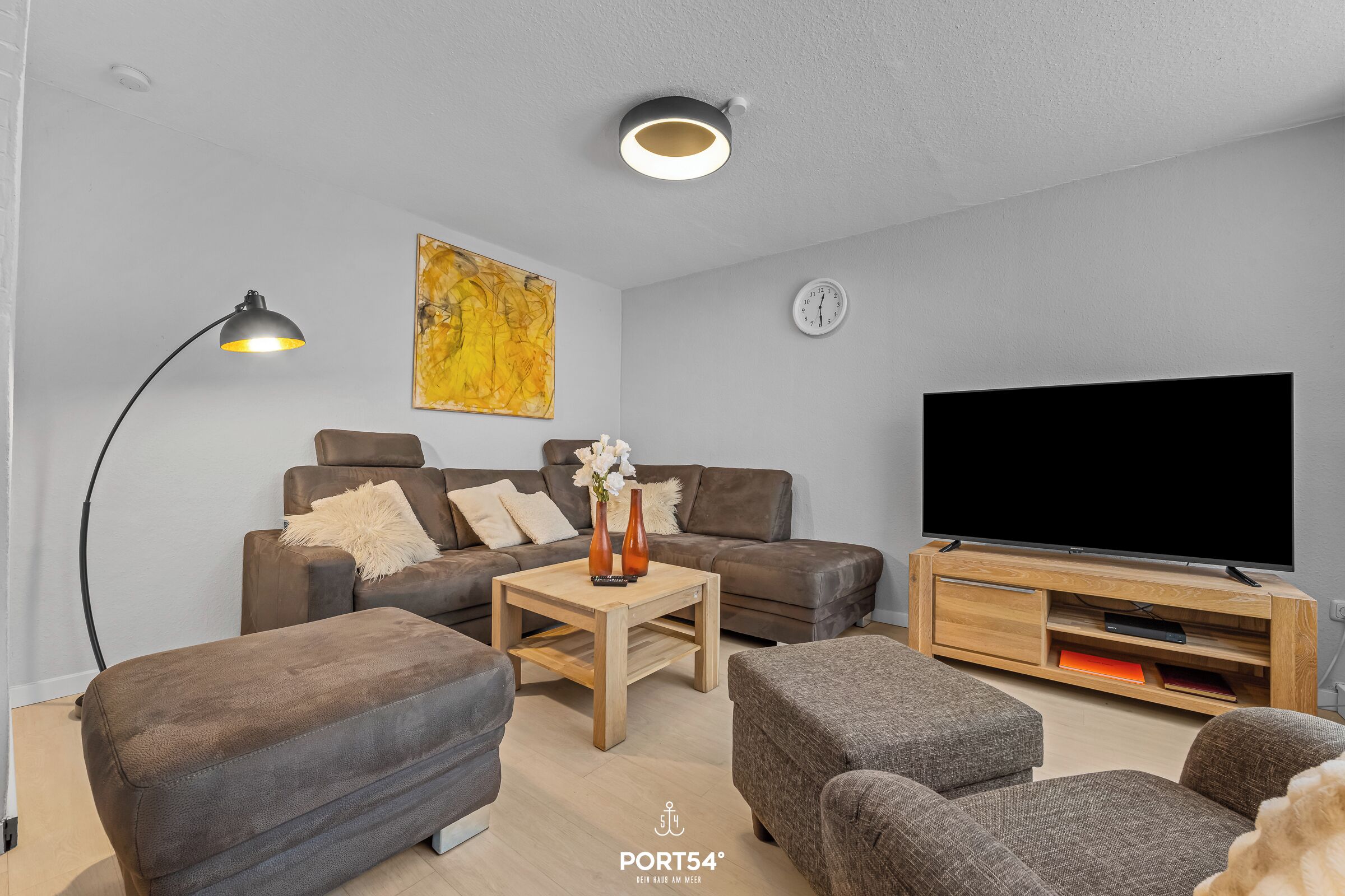 TV, fireplace, stereo