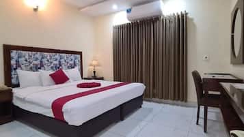 Superior Suite Rooms | Desk, laptop workspace, free WiFi