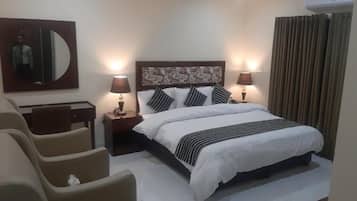 Standard Deluxe Rooms | Desk, laptop workspace, free WiFi