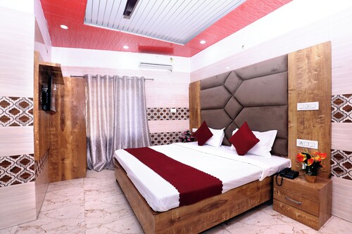 Hotel S2 Residency Near Railway Station Chandigarh