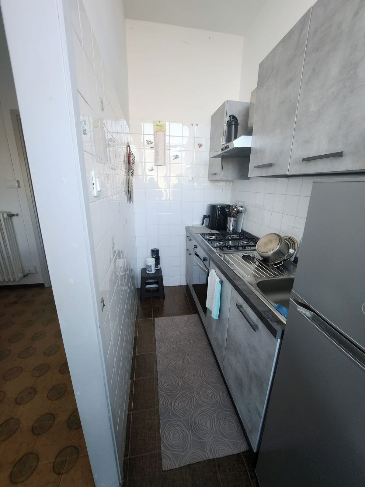 Mikrowelle, Ofen, Herdplatte, Geschirrspüler