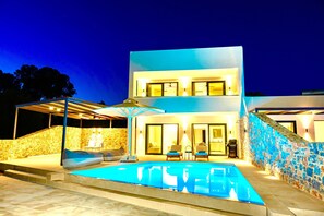 Pool - Luxurious 6 persons Villa 'Selene 3' with private pool & mountain and countryside views (Rhodes)