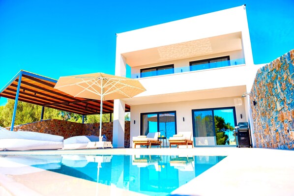Pool - Luxurious 6 persons Villa 'Selene 3' with private pool & mountain and countryside views (Rhodes)