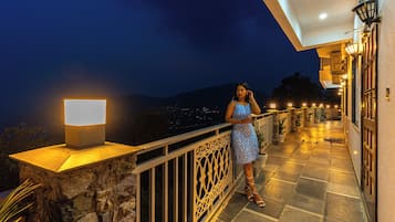 Luxury Villa | Teres/patio