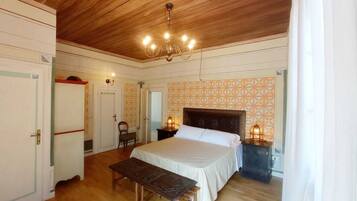 Doppia Superior | Una cassaforte in camera, una scrivania, Wi-Fi gratuito