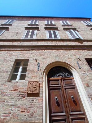 Property entrance - Hotel Oviv Dimora del borgo (Acquaviva Picena)